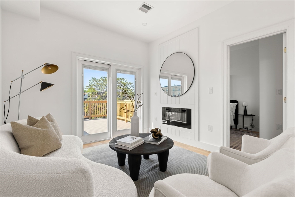 100 Bennington Street, Unit PH4A Boston, MA 02128 - Photo 16 of 41