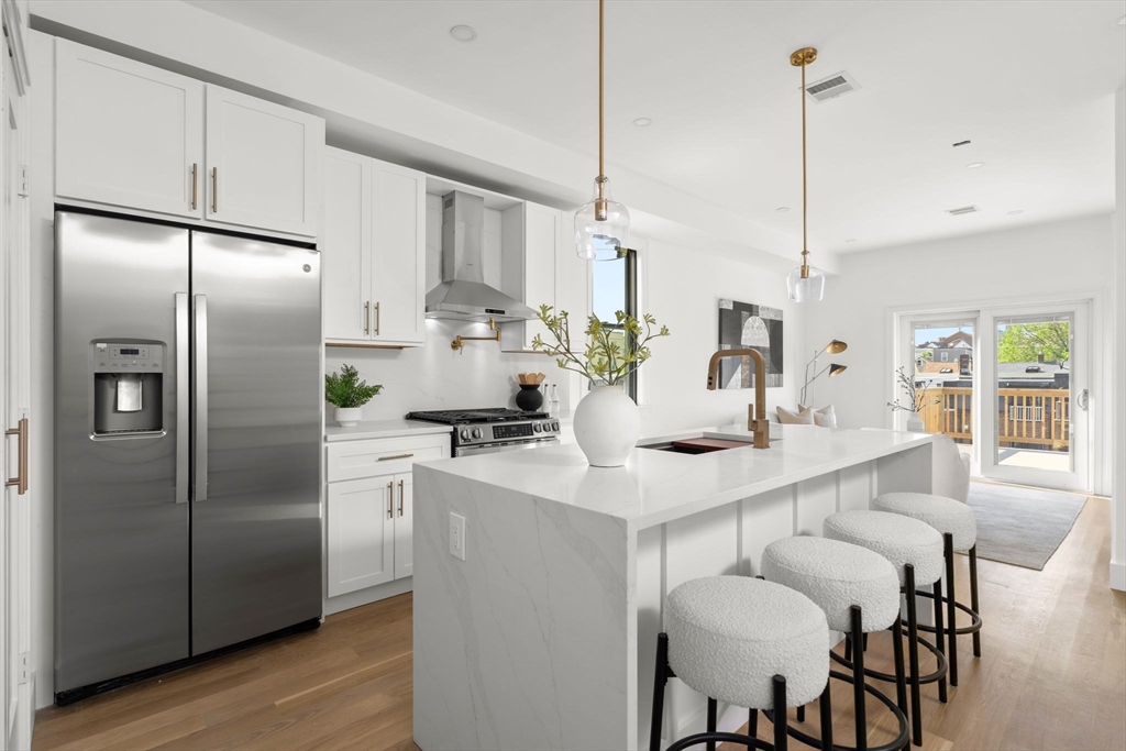 100 Bennington Street, Unit PH4A Boston, MA 02128 - Photo 4 of 41