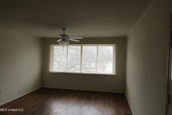 $905 | 1043 Carlisle Street, Unit A6, Jackson, MS 39202