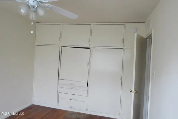 $905 | 1043 Carlisle Street, Unit A6, Jackson, MS 39202