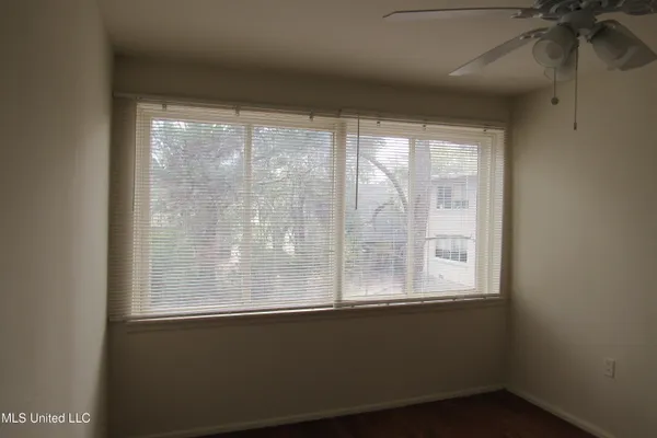 $905 | 1043 Carlisle Street, Unit A6, Jackson, MS 39202