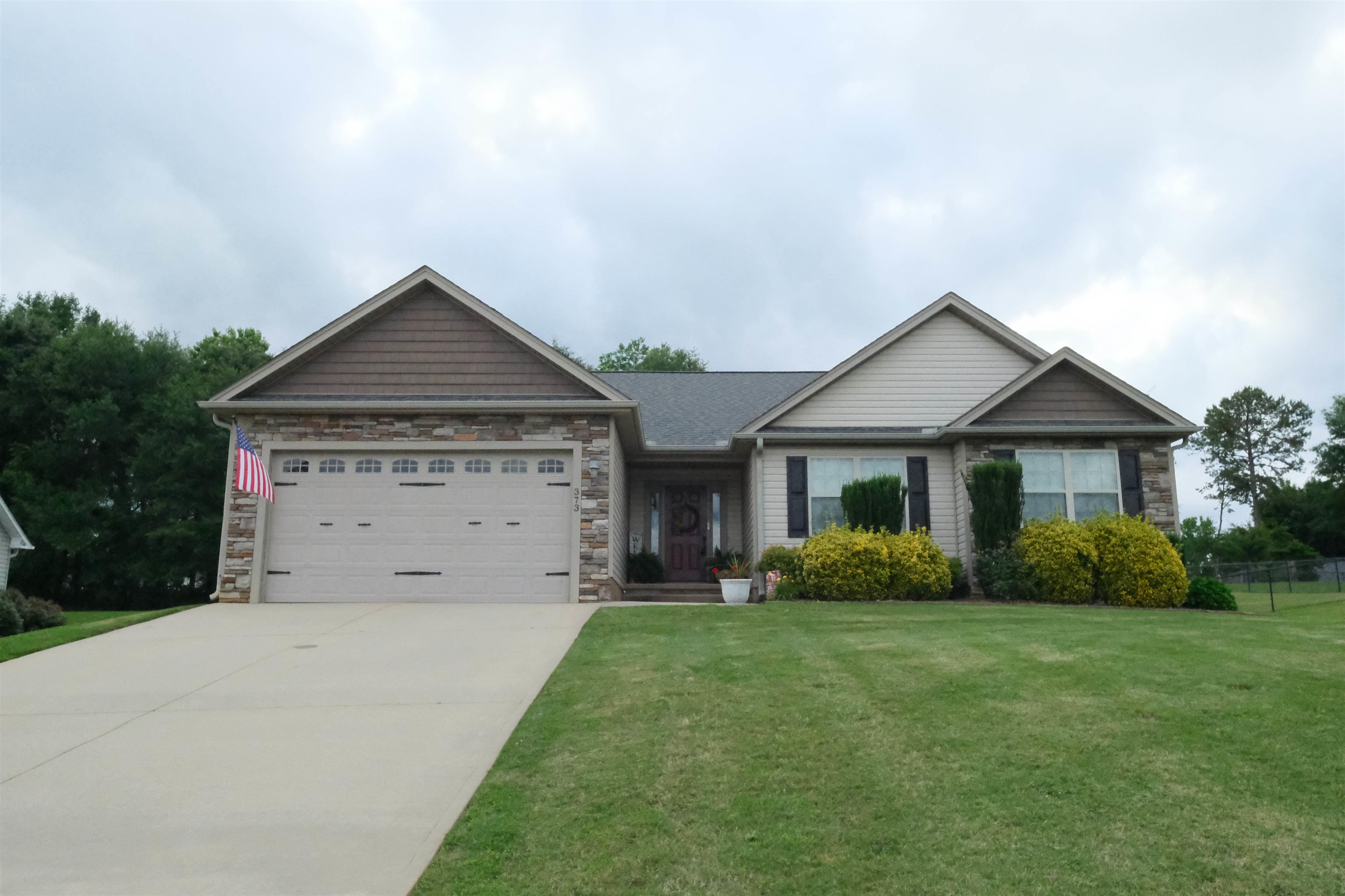 373 Saddlers Chesnee, SC 29323 - Photo 1 of 30