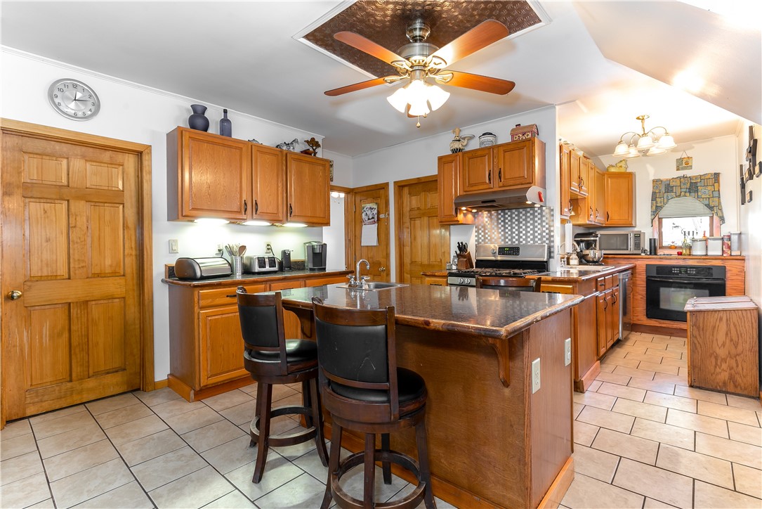 607 Elm Street Woonsocket, RI 02895 - Photo 8 of 28