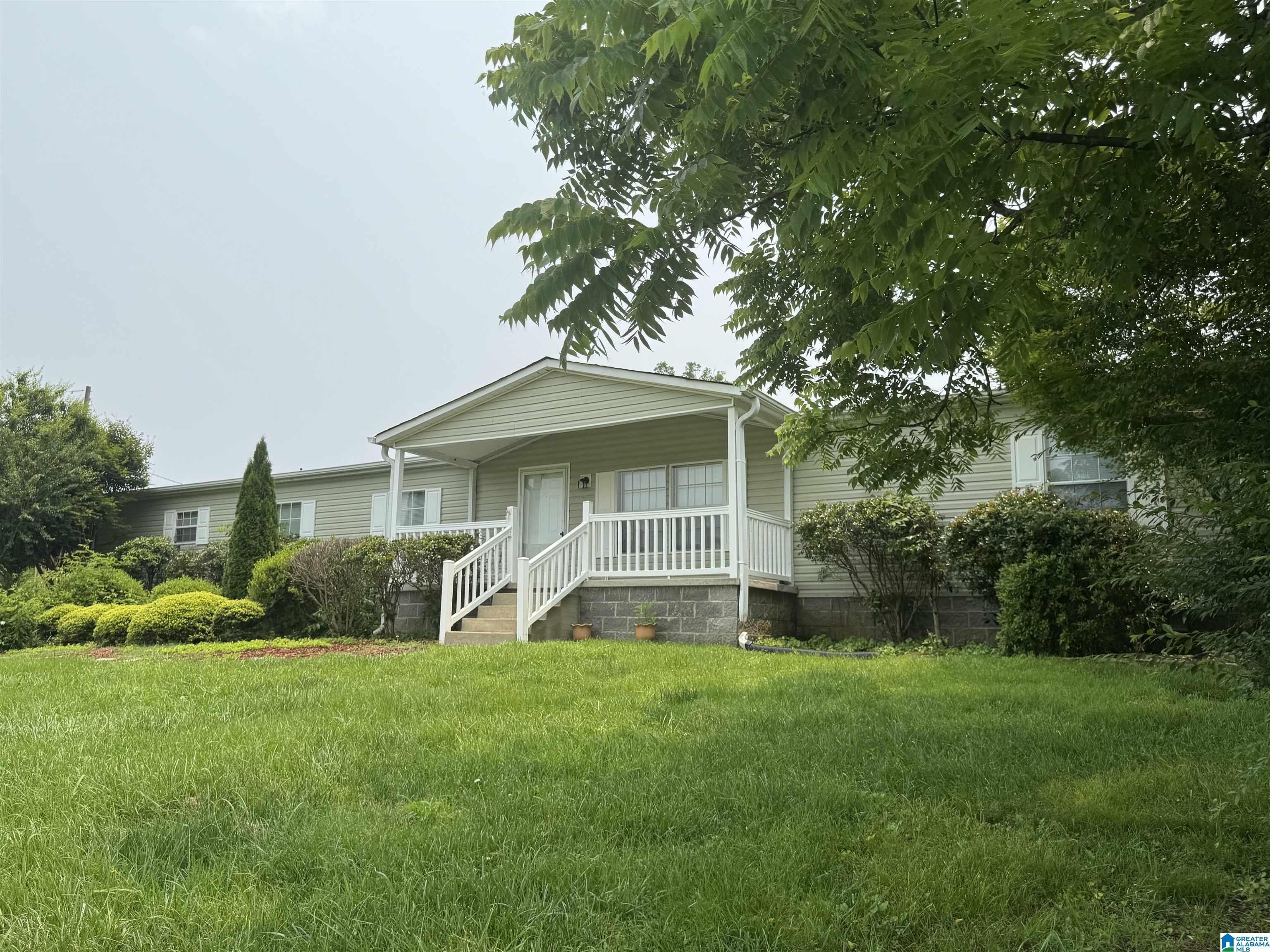 810 Riddle Farm Road Anniston, AL 36207 - Photo 1 of 34