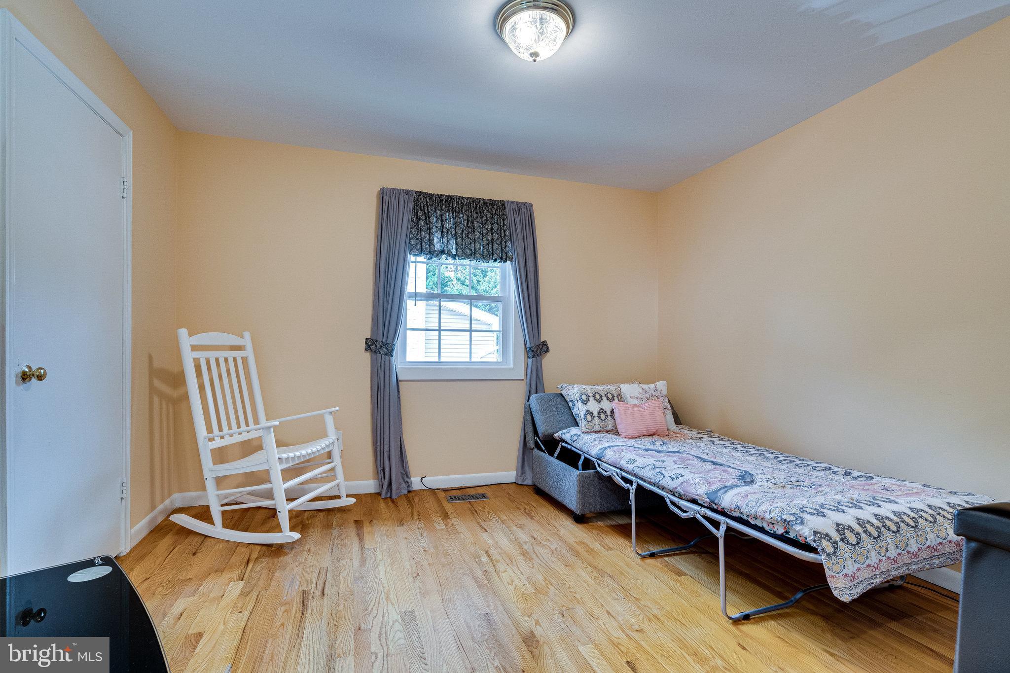 6217 Zekan Lane Springfield, VA 22150 - Photo 36 of 55 Second bedroom
