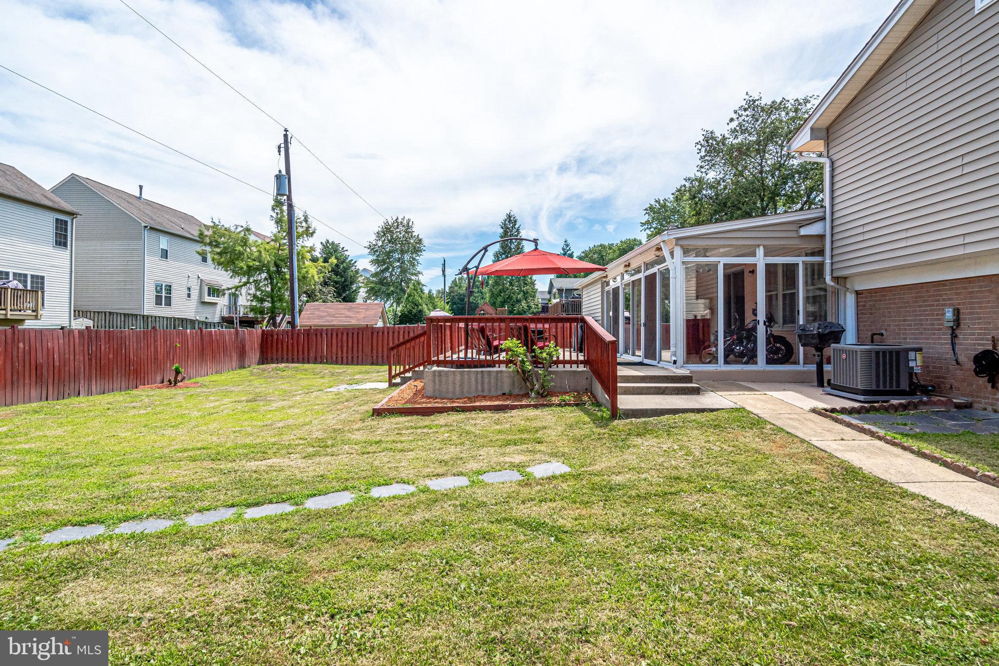 6217 Zekan Lane Springfield, VA 22150 - Photo 45 of 55 All fenced in