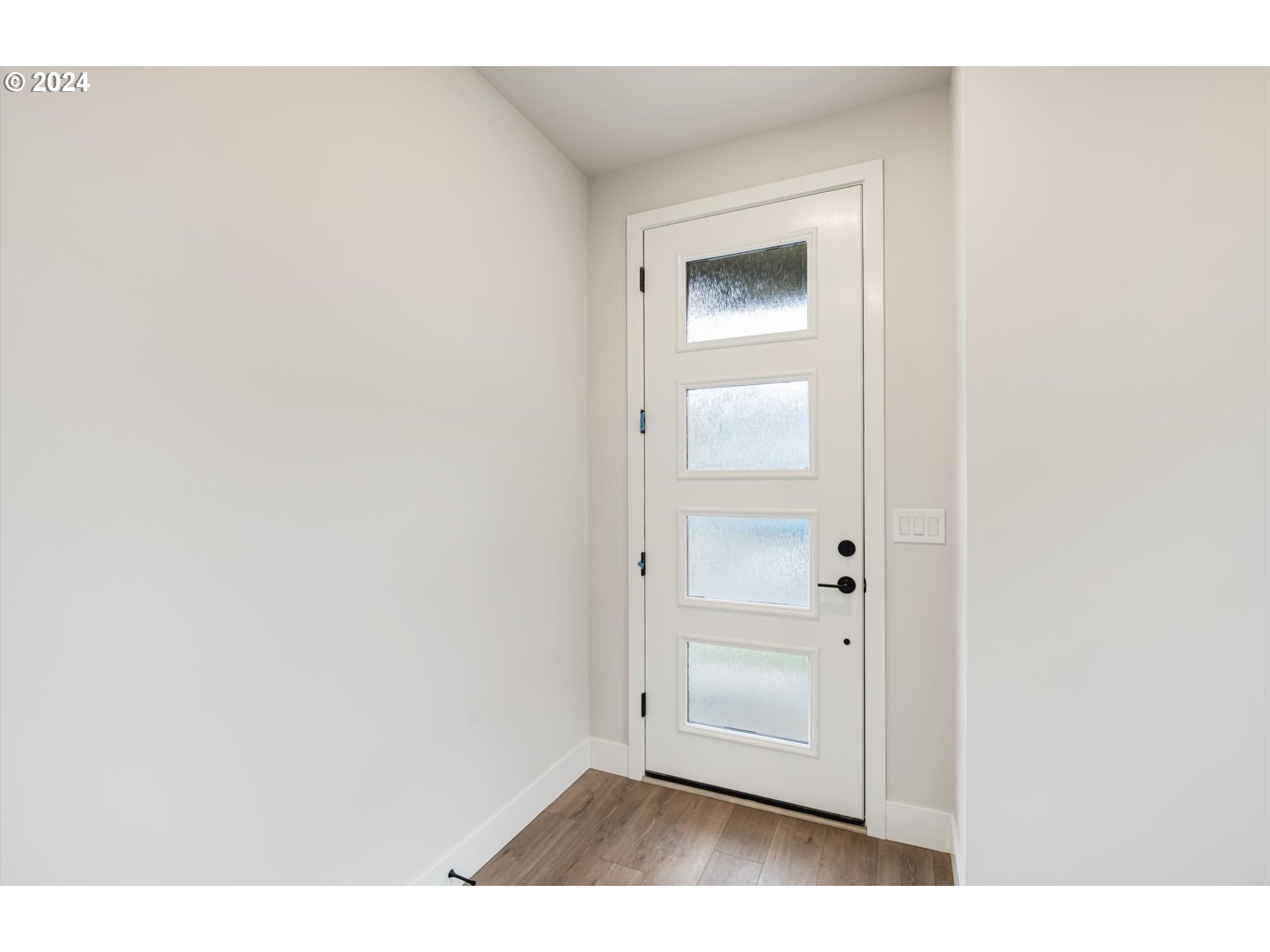 3865 West 4th Street Washougal, WA 98671 - Photo 2 of 24