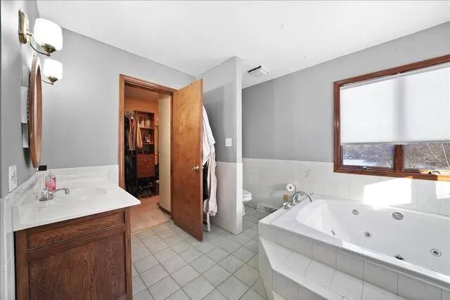 $515,000 | 11 North 675 West, Valparaiso, IN 46385