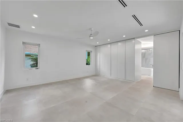 $899,000 | 2517 Kings Lake Boulevard, Naples, FL 34112