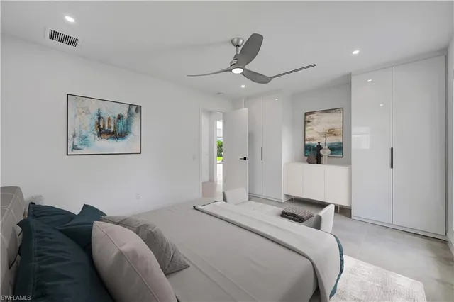 $899,000 | 2517 Kings Lake Boulevard, Naples, FL 34112