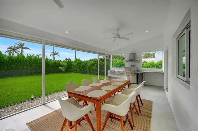 $899,000 | 2517 Kings Lake Boulevard, Naples, FL 34112