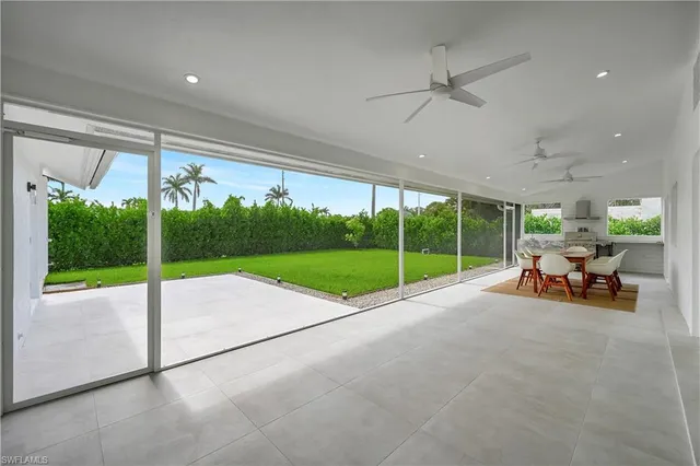 $899,000 | 2517 Kings Lake Boulevard, Naples, FL 34112