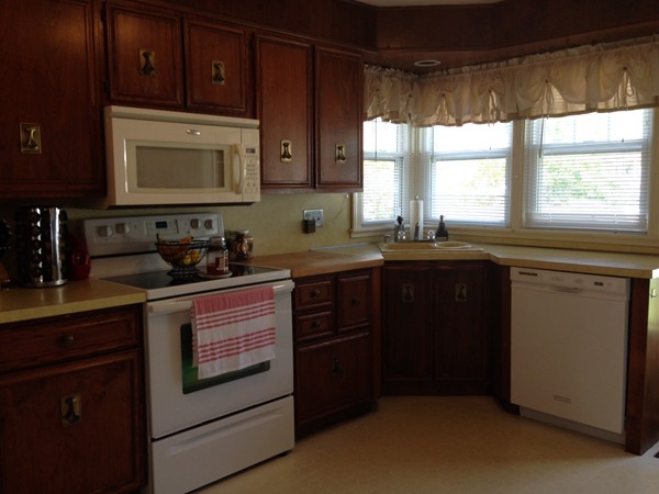 30 Morton Street West Springfield, MA 01089 - Photo 5 of 30 Gallery Image 5