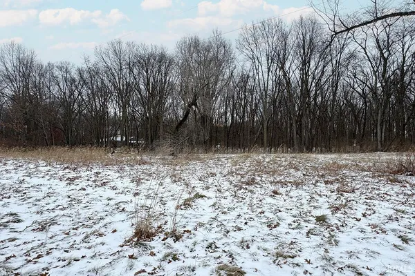 $359,900 | 14483 County Road 8, Middlebury, IN 46540