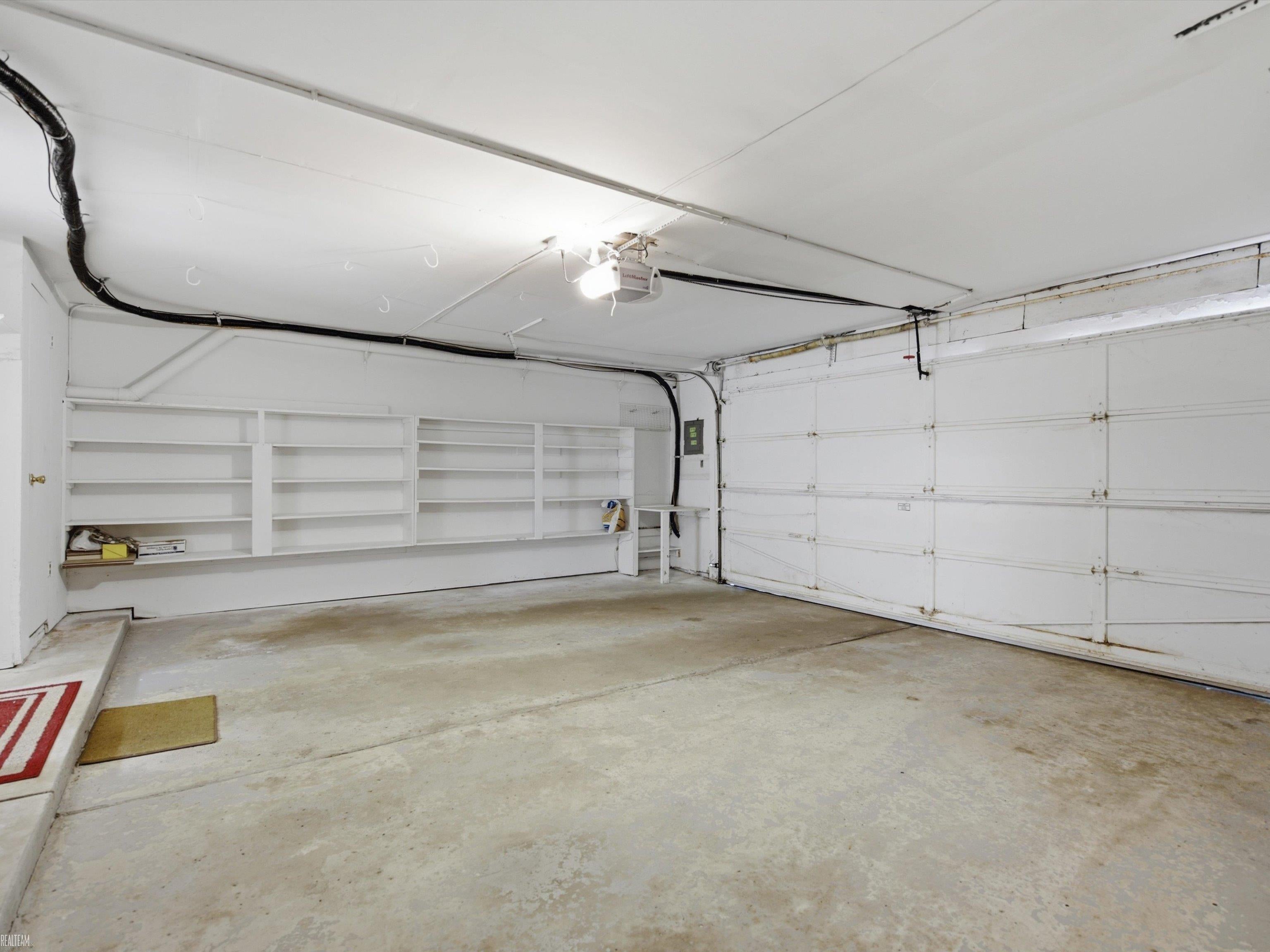 1328 Brook Lane Rochester Hills, MI 48306 - Photo 22 of 35 Gallery Image 22