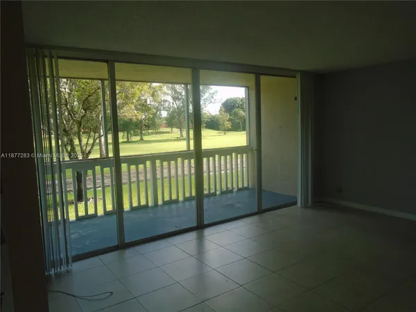 an empty room with a empty space