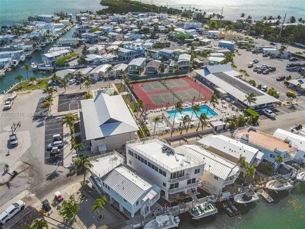 $450,000 | 65821 Overseas Highway, Long Key, FL 33001