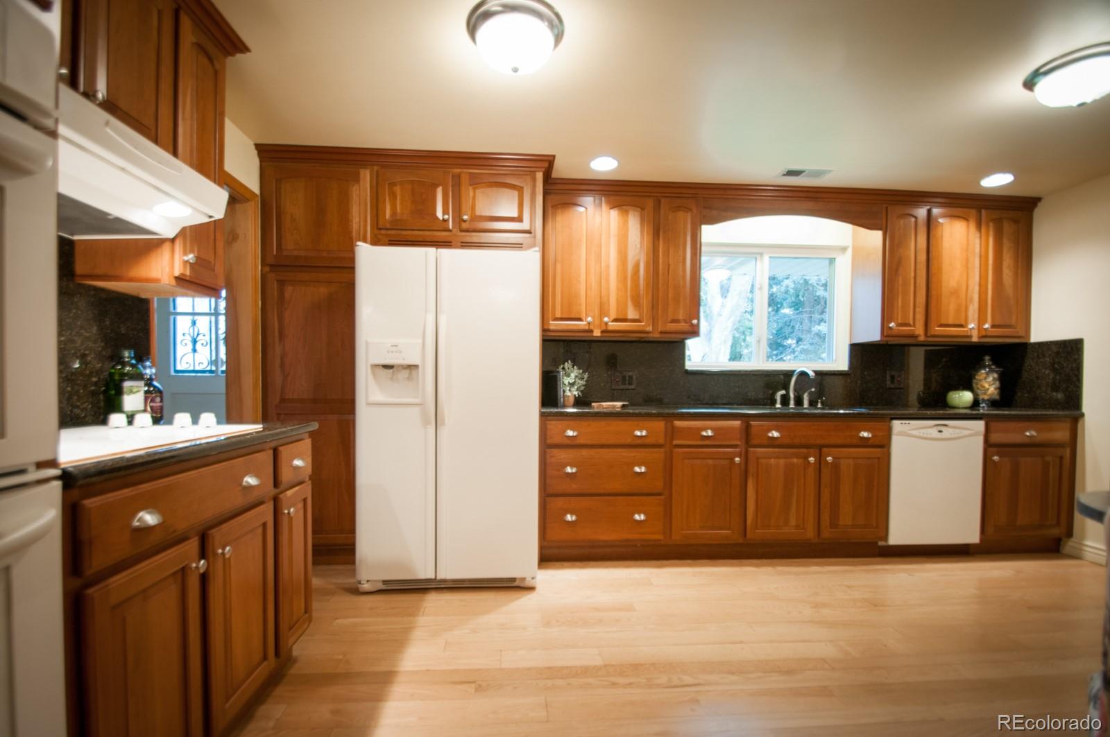 3324 Zephyr Court Wheat Ridge, CO 80033 - Photo 8 of 30 Gallery Image 8
