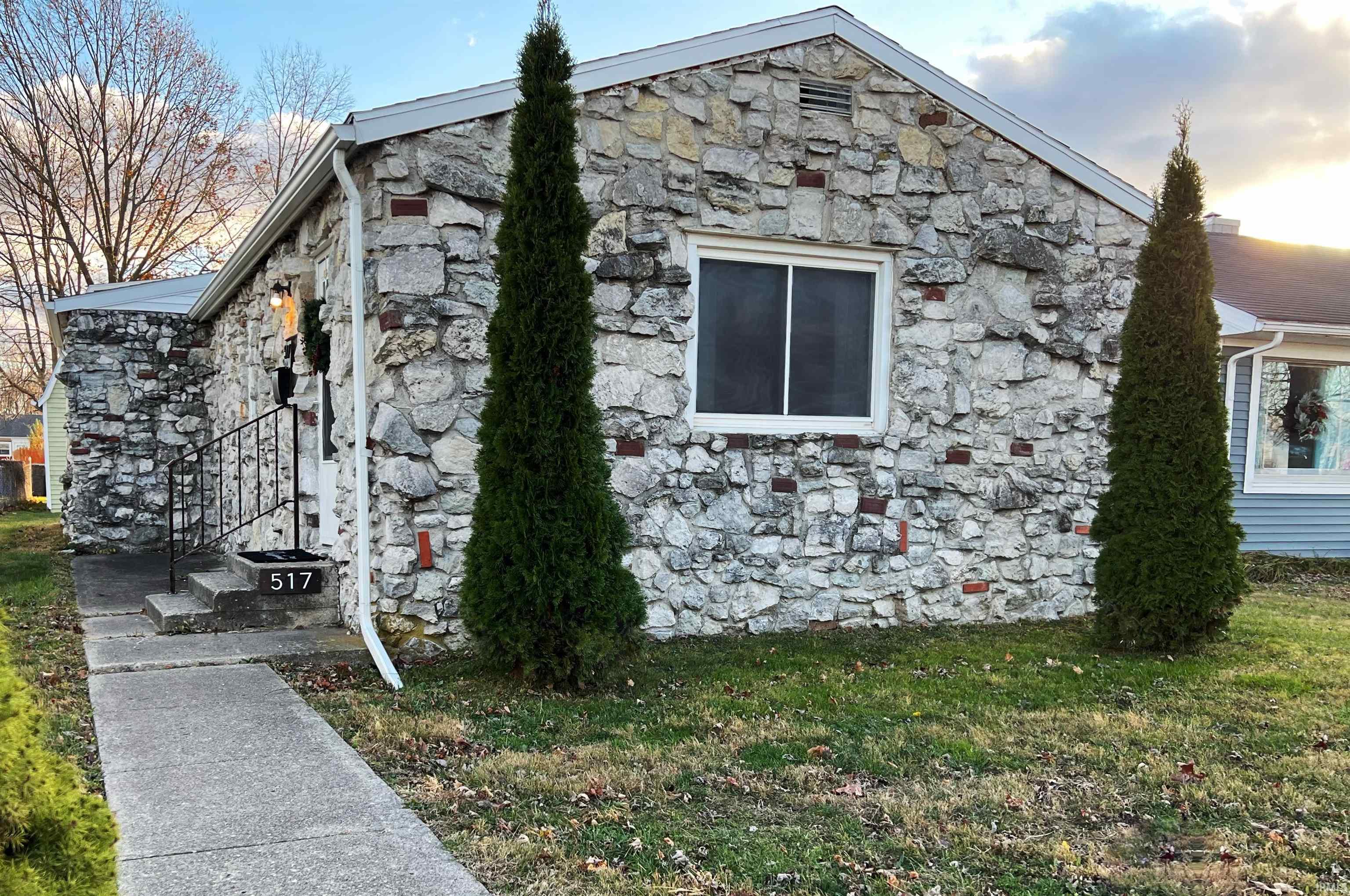 517 East Poplar Street Kokomo, IN 46902 - Photo 1 of 17