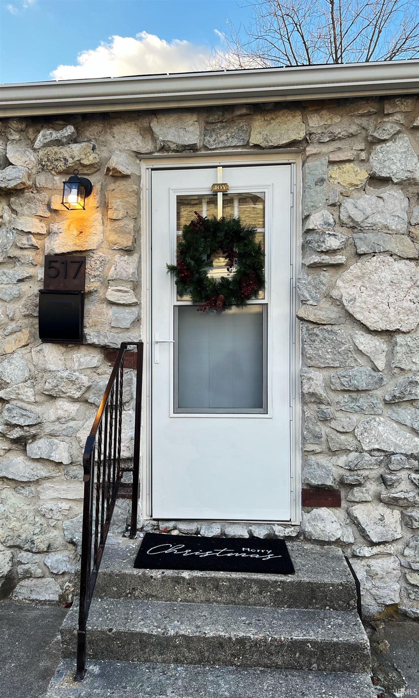 517 East Poplar Street Kokomo, IN 46902 - Photo 2 of 17