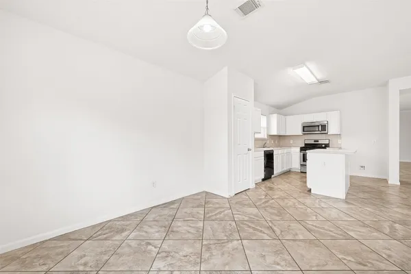 $2,095 | 2806 Powell Springs Court, Missouri City, TX 77459