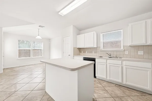 $2,095 | 2806 Powell Springs Court, Missouri City, TX 77459