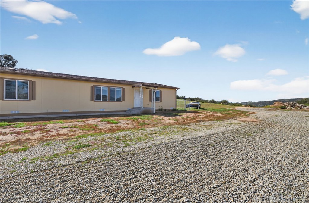 39230 Grassy Road Temecula, CA 92592 - Photo 26 of 34
