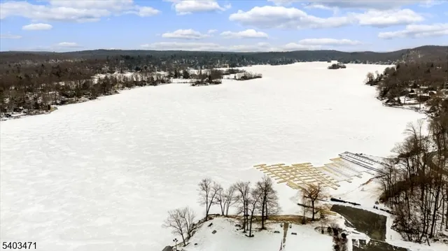 $435,000 | 413 Diggles Place, Vernon, NJ 07422