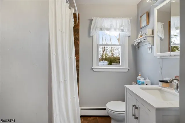 $435,000 | 413 Diggles Place, Vernon, NJ 07422