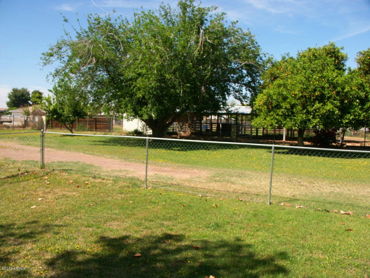 14045 East Williams Field Road Gilbert, AZ 85295 - Photo 30 of 31 Side yard