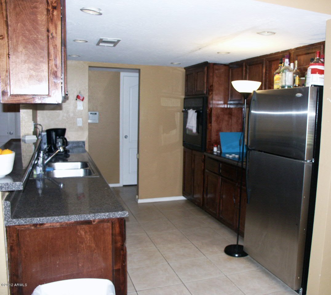 14045 East Williams Field Road Gilbert, AZ 85295 - Photo 8 of 31 Kitchen
