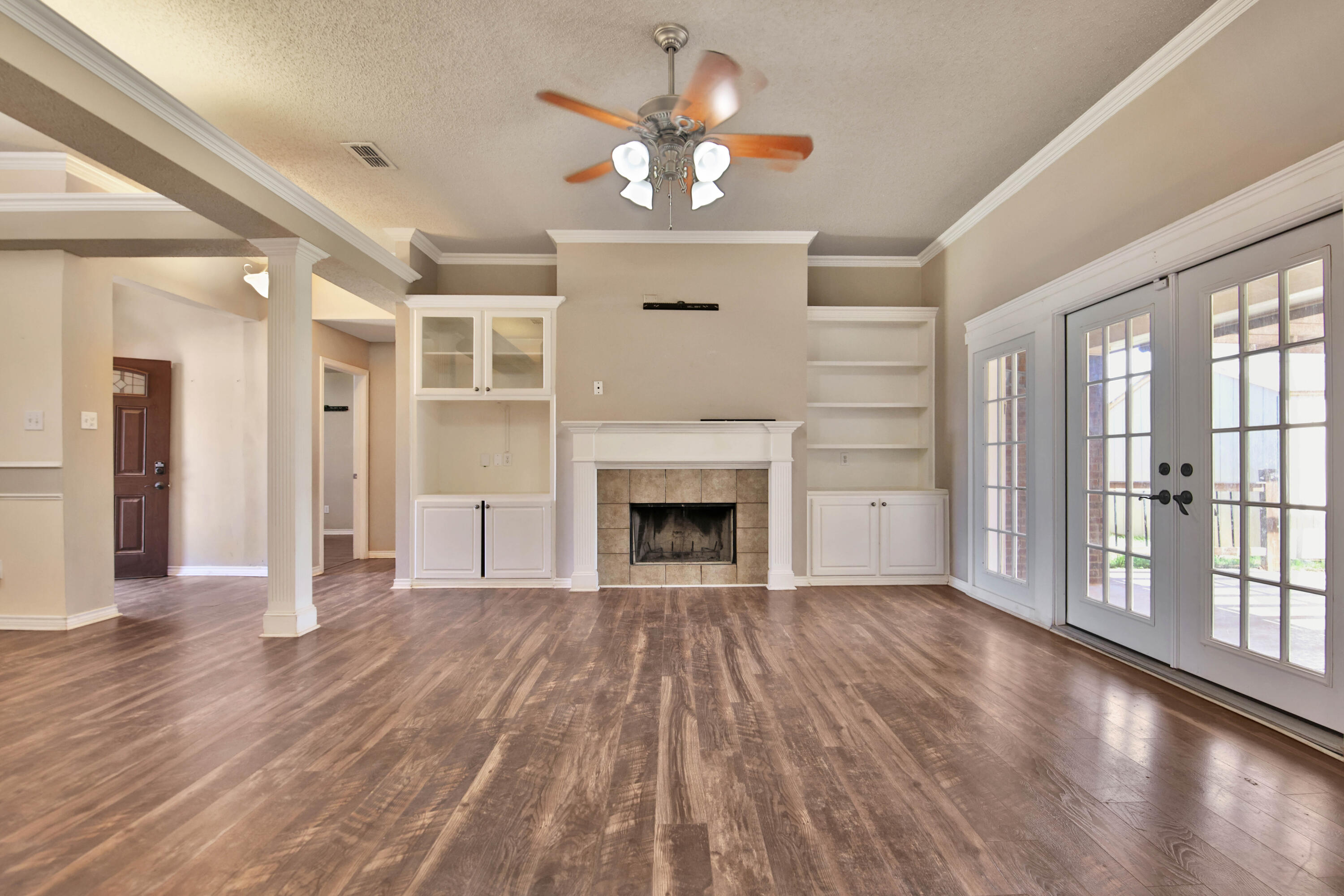 6501 87th Street Lubbock, TX 79424 - Photo 7 of 28 IMG_3018
