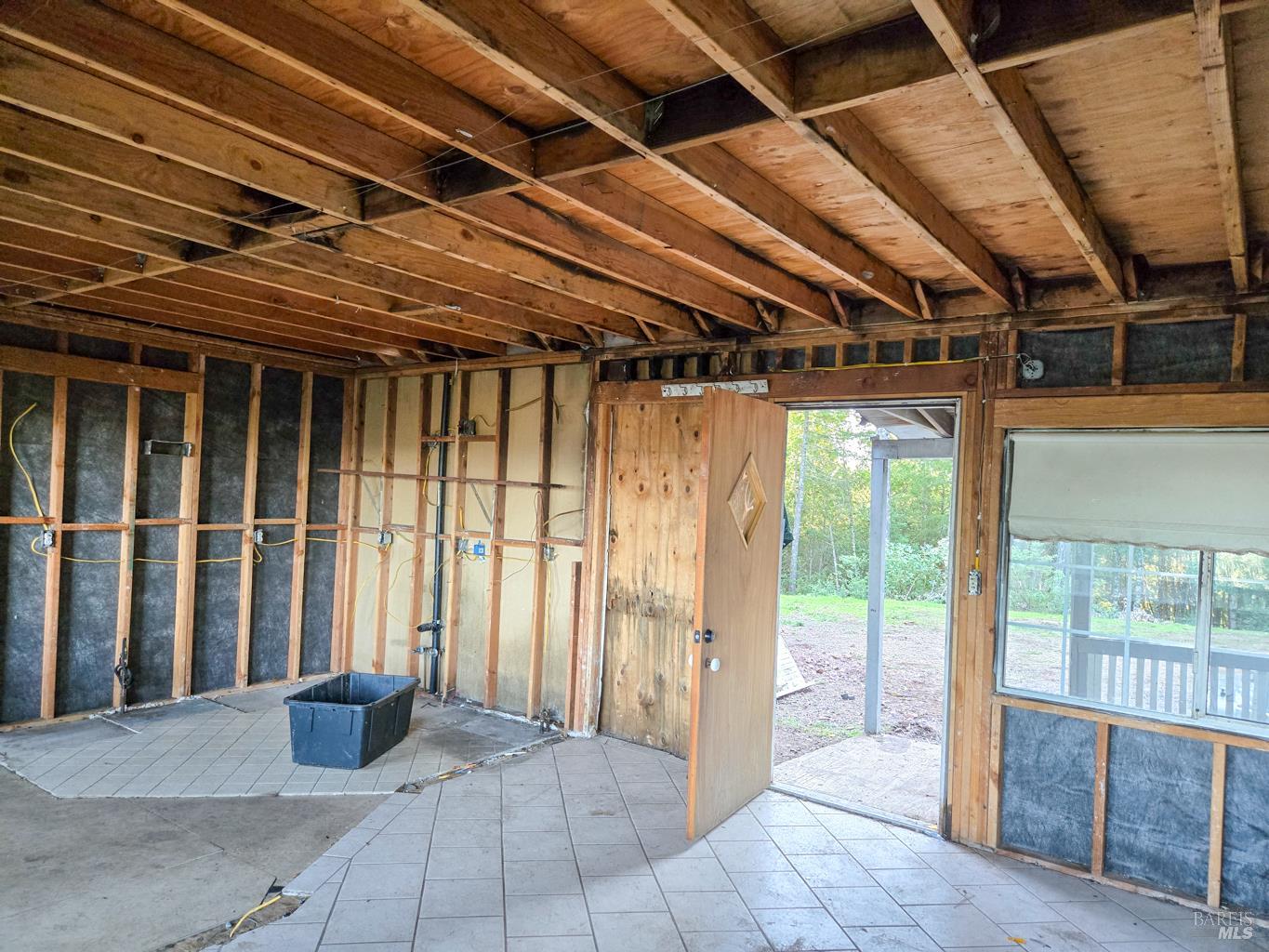 36341 Covelo Road Willits, CA 95490 - Photo 17 of 25