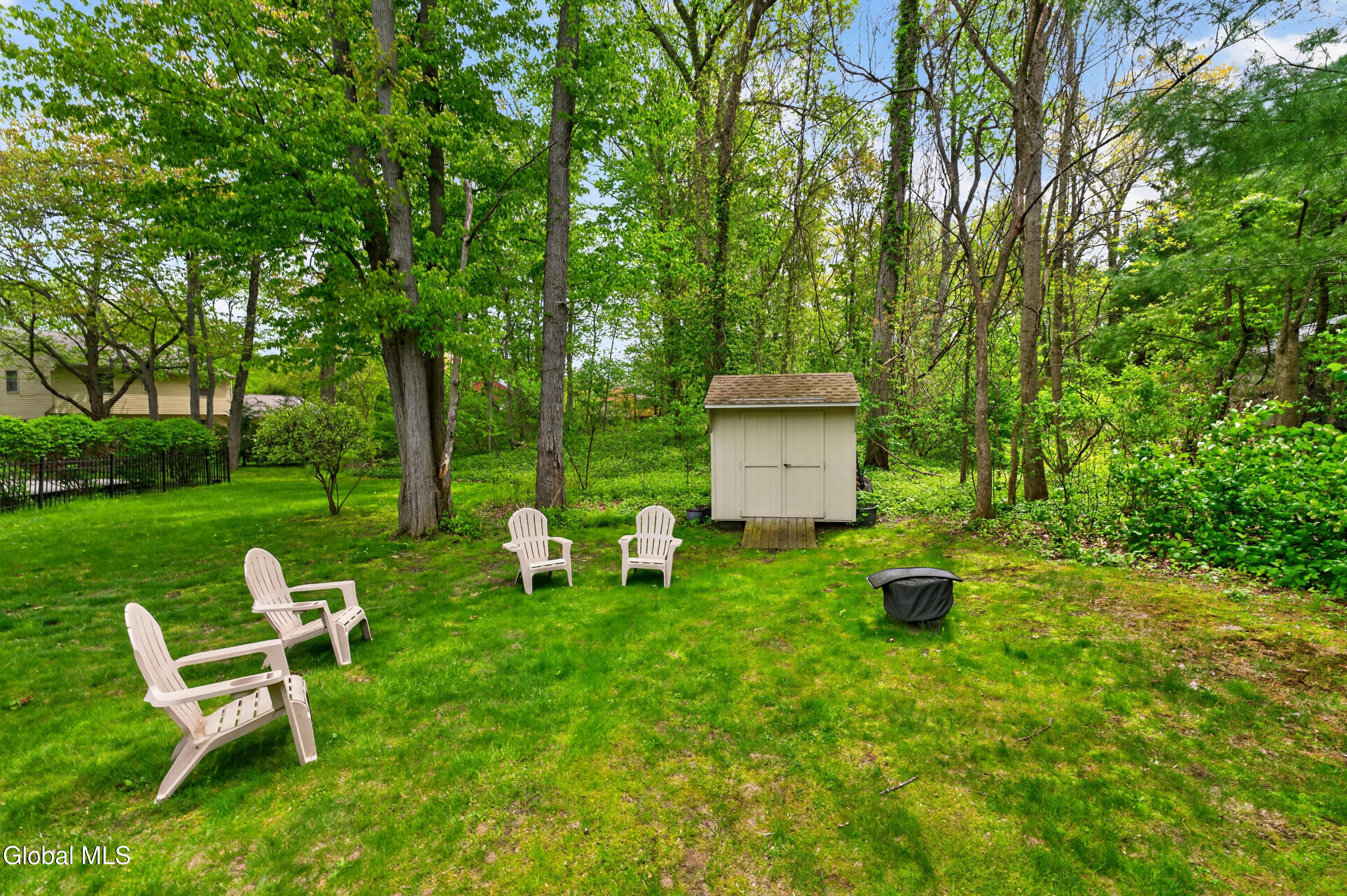 606 Top Ridge Drive Guilderland, NY 12203 - Photo 23 of 23 Yard 4