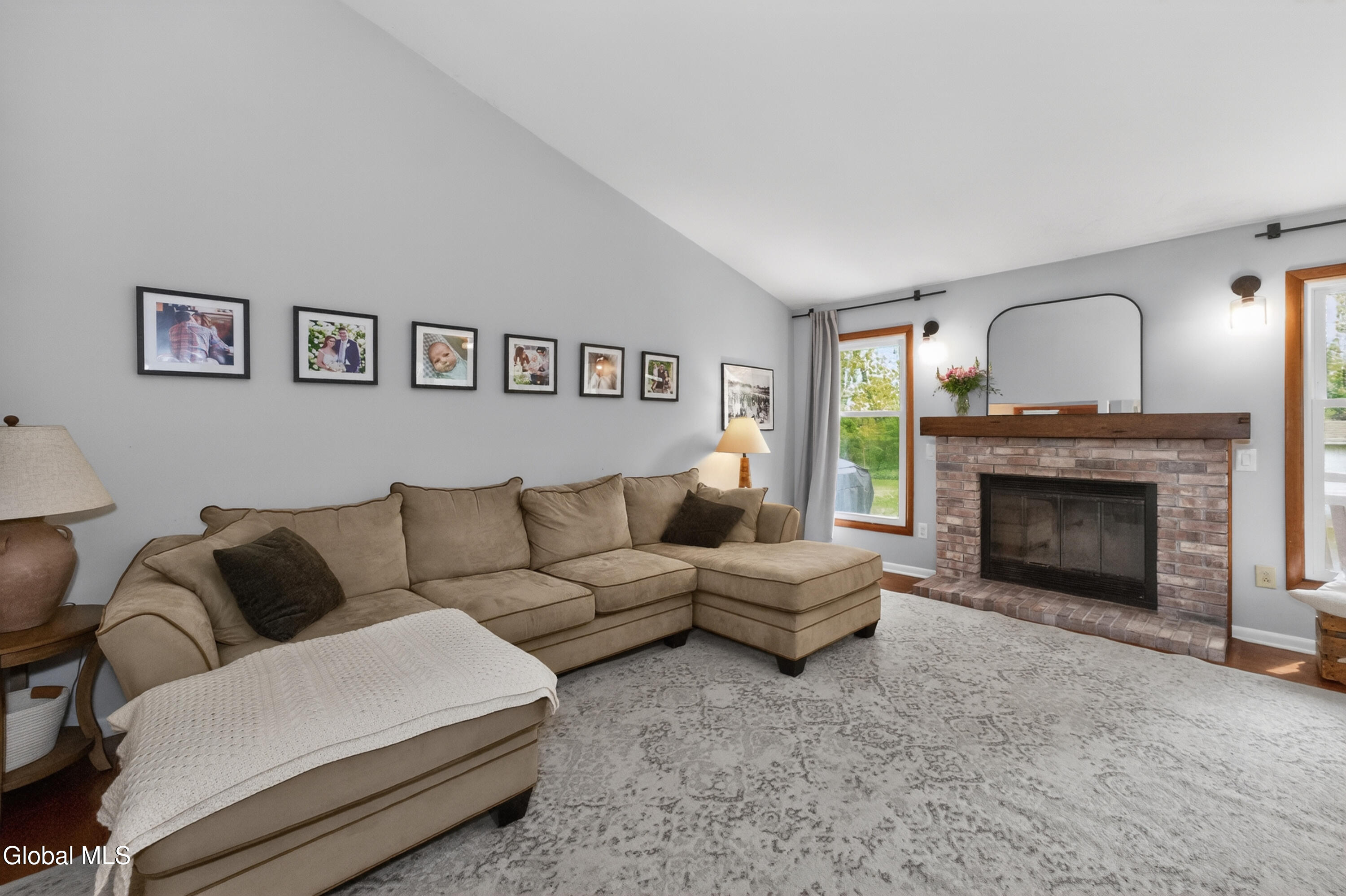 606 Top Ridge Drive Guilderland, NY 12203 - Photo 4 of 23 2 Livingroom 2