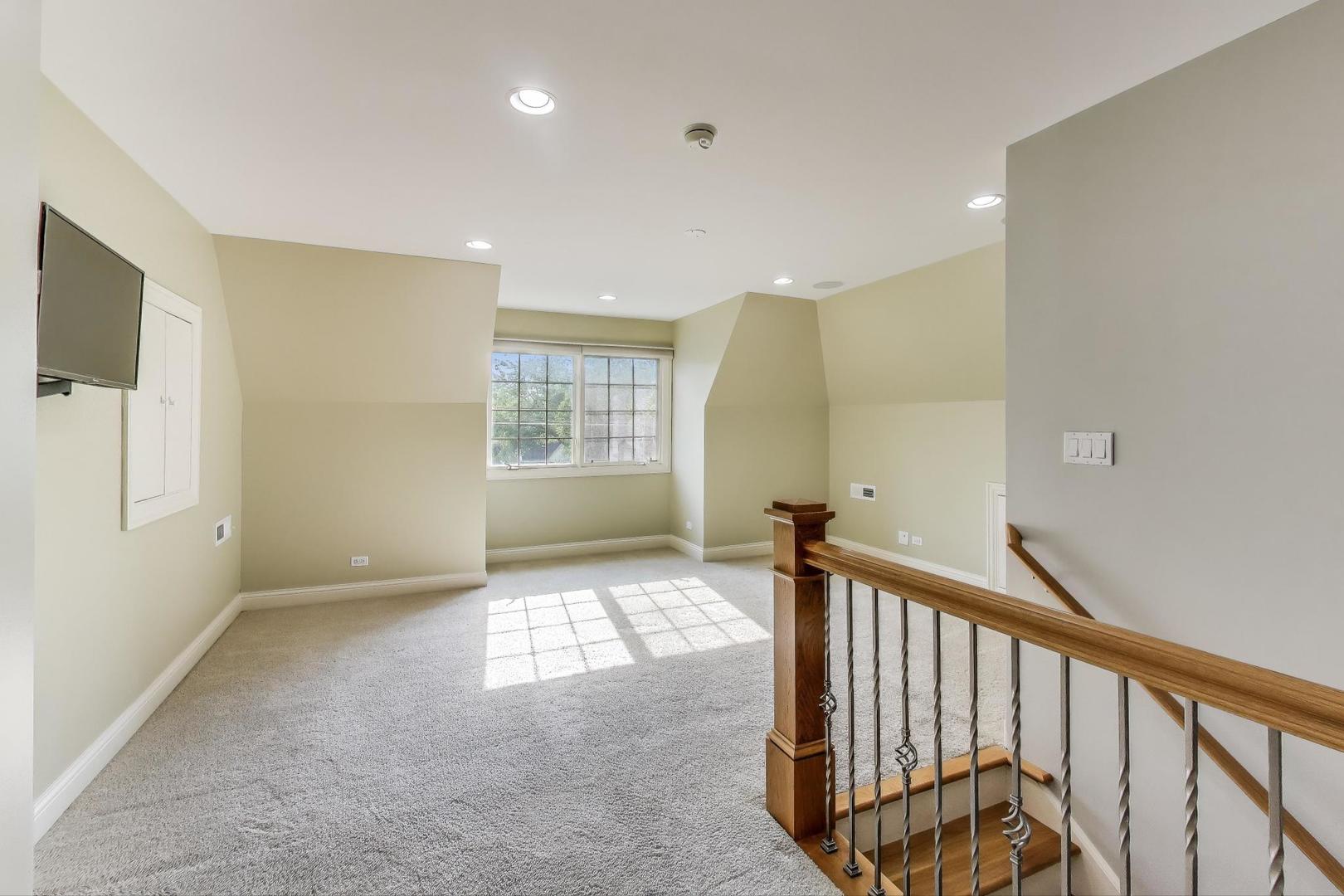 621 North County Line Road Hinsdale, IL 60521 - Photo 44 of 59 a view of hallway with stairs