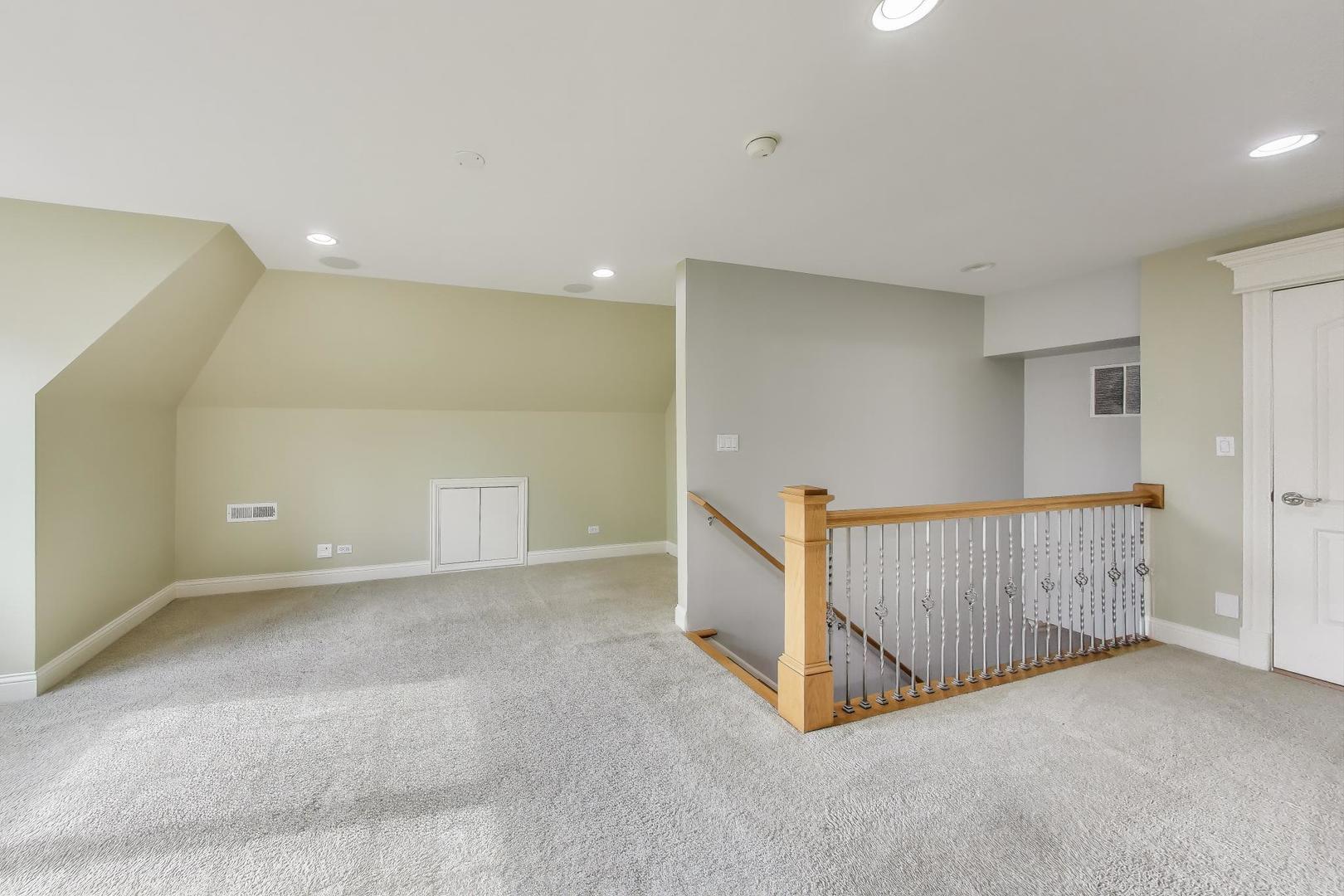621 North County Line Road Hinsdale, IL 60521 - Photo 45 of 59