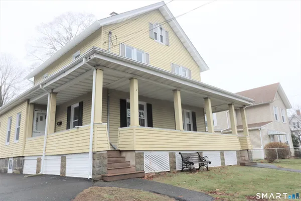 $2,600 | 6 Mary Street, Shelton, CT 06484