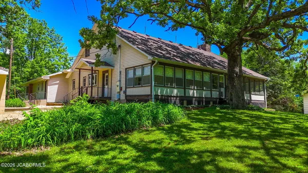 $390,000 | 123 Wilde Lane, Freeburg, MO 65035