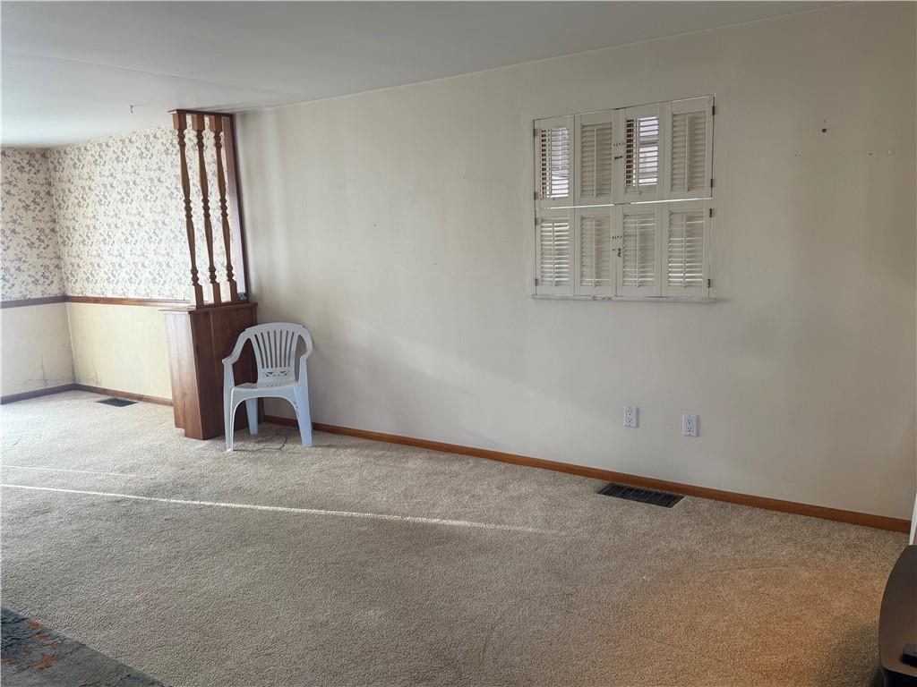 432 Violet Drive Lower Burrell, PA 15068 - Photo 38 of 42 an empty room with windows