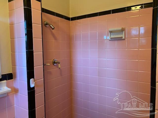3750 Robinson Point Road Milton, FL 32583 - Photo 42 of 50 Gallery Image 42