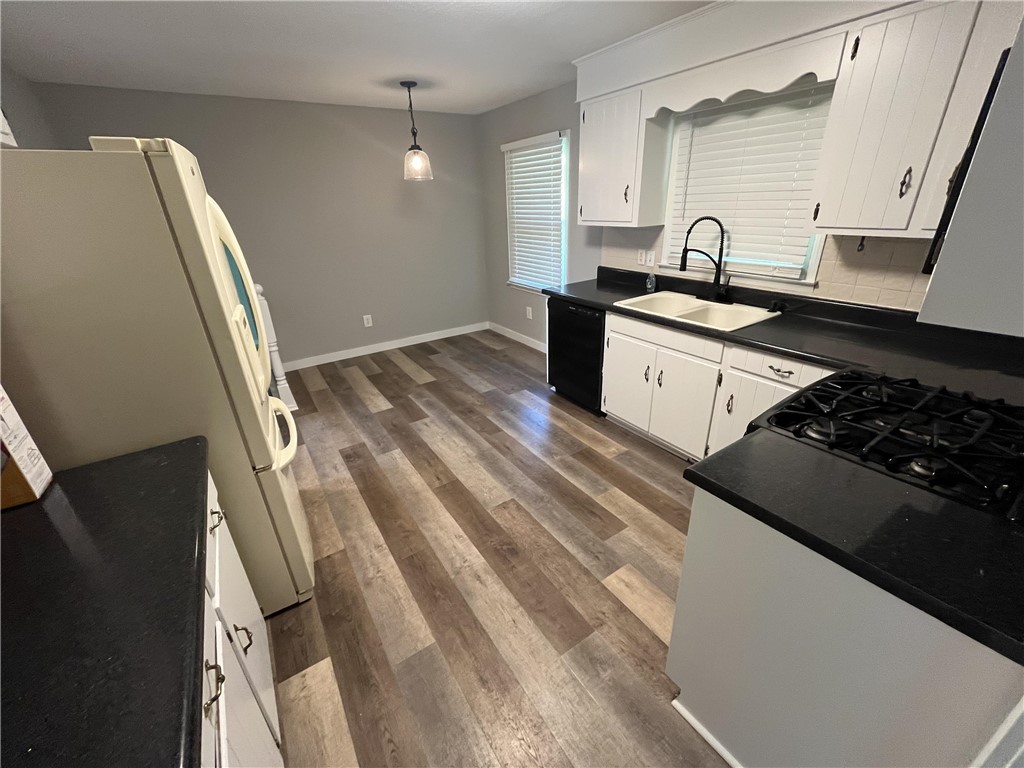 100 Red Cardinal Road Seneca, SC 29672 - Photo 2 of 9