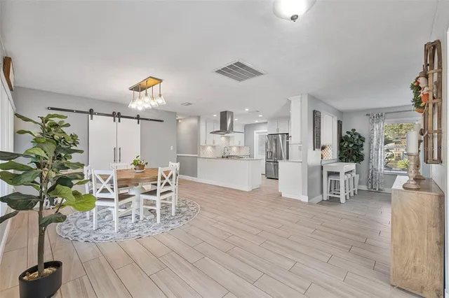 $740,000 | 7811 Pineview Drive, Odessa, FL 33556