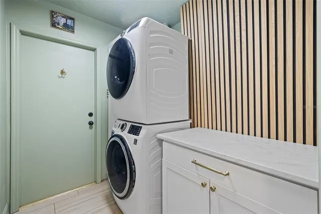 $740,000 | 7811 Pineview Drive, Odessa, FL 33556