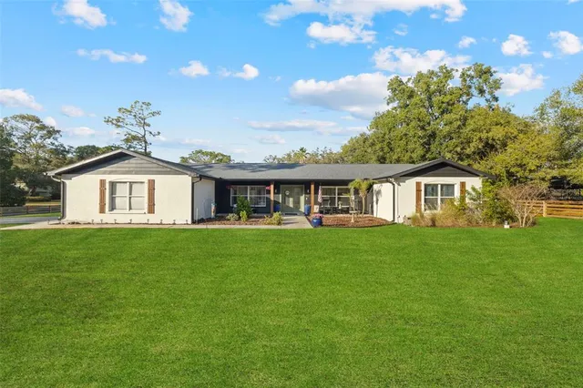 $740,000 | 7811 Pineview Drive, Odessa, FL 33556