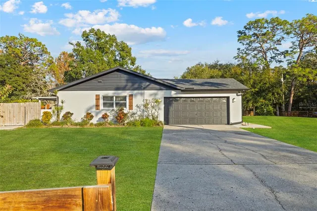 $740,000 | 7811 Pineview Drive, Odessa, FL 33556