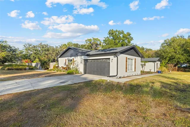 $740,000 | 7811 Pineview Drive, Odessa, FL 33556