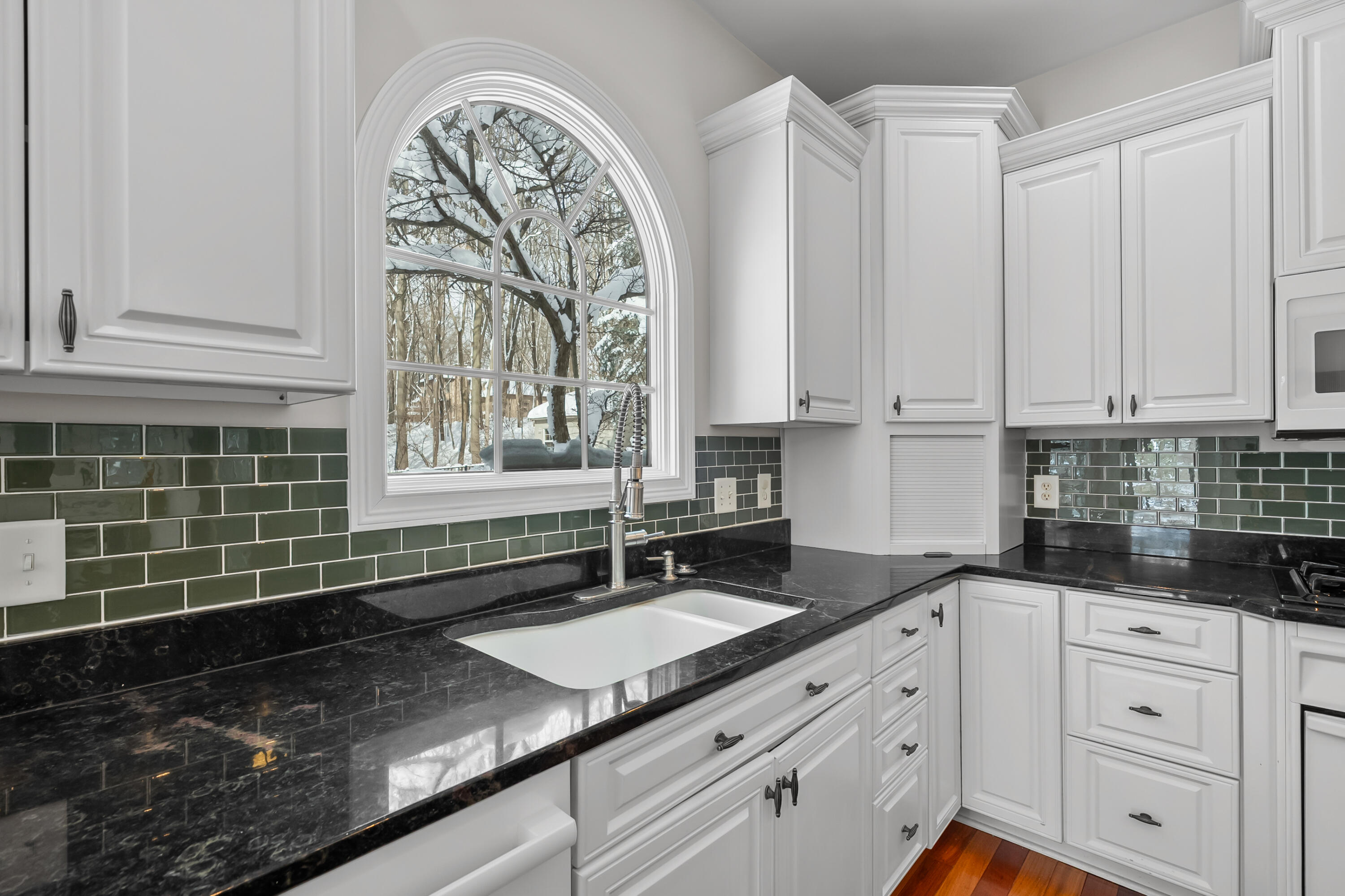 6480 Breezy Point Lane Kalamazoo, MI 49009 - Photo 19 of 54 Breezy Point Ln 6480 Kalamazoo 49009-16