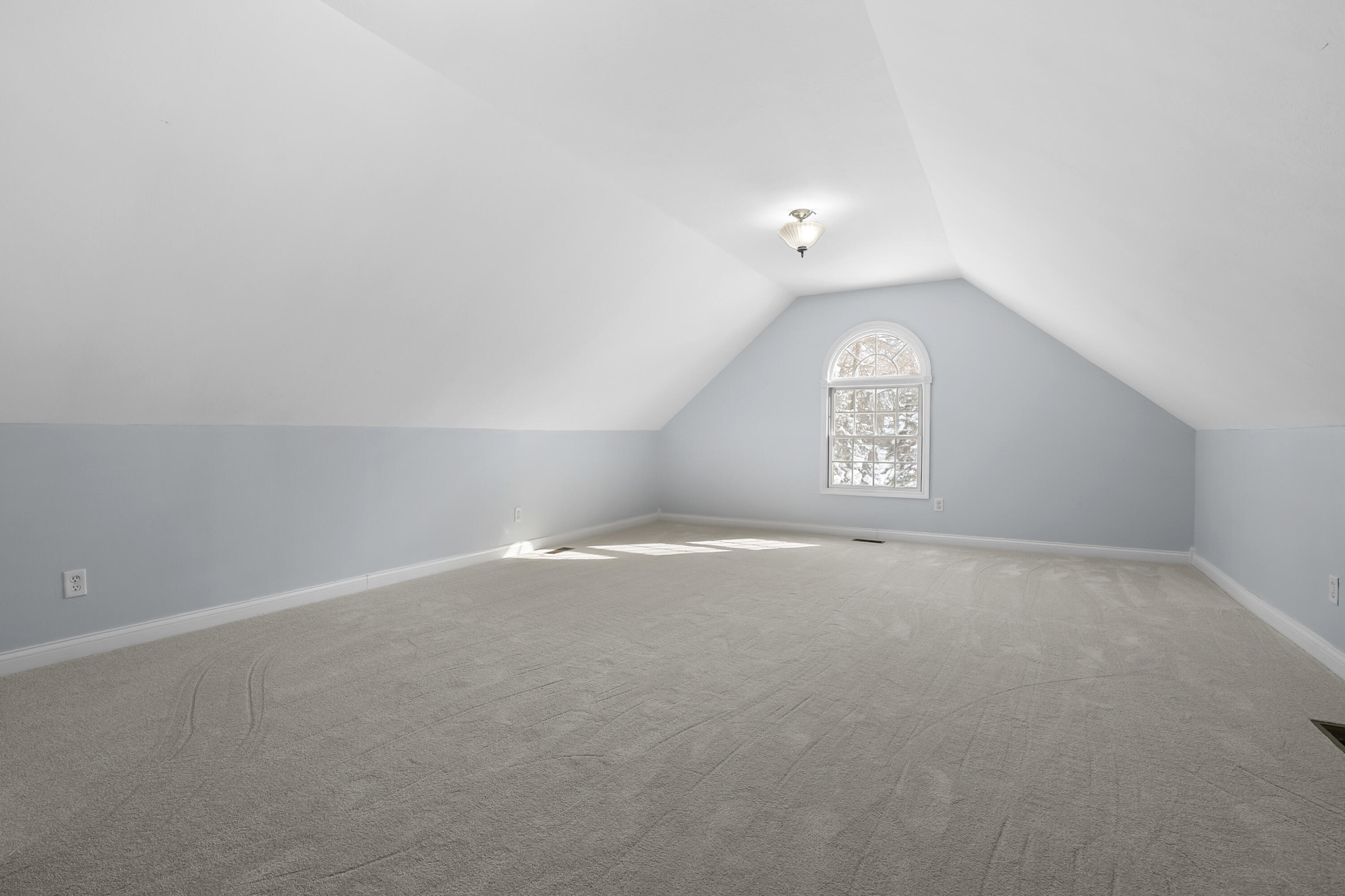 6480 Breezy Point Lane Kalamazoo, MI 49009 - Photo 38 of 54 Breezy Point Ln 6480 Kalamazoo 49009-33