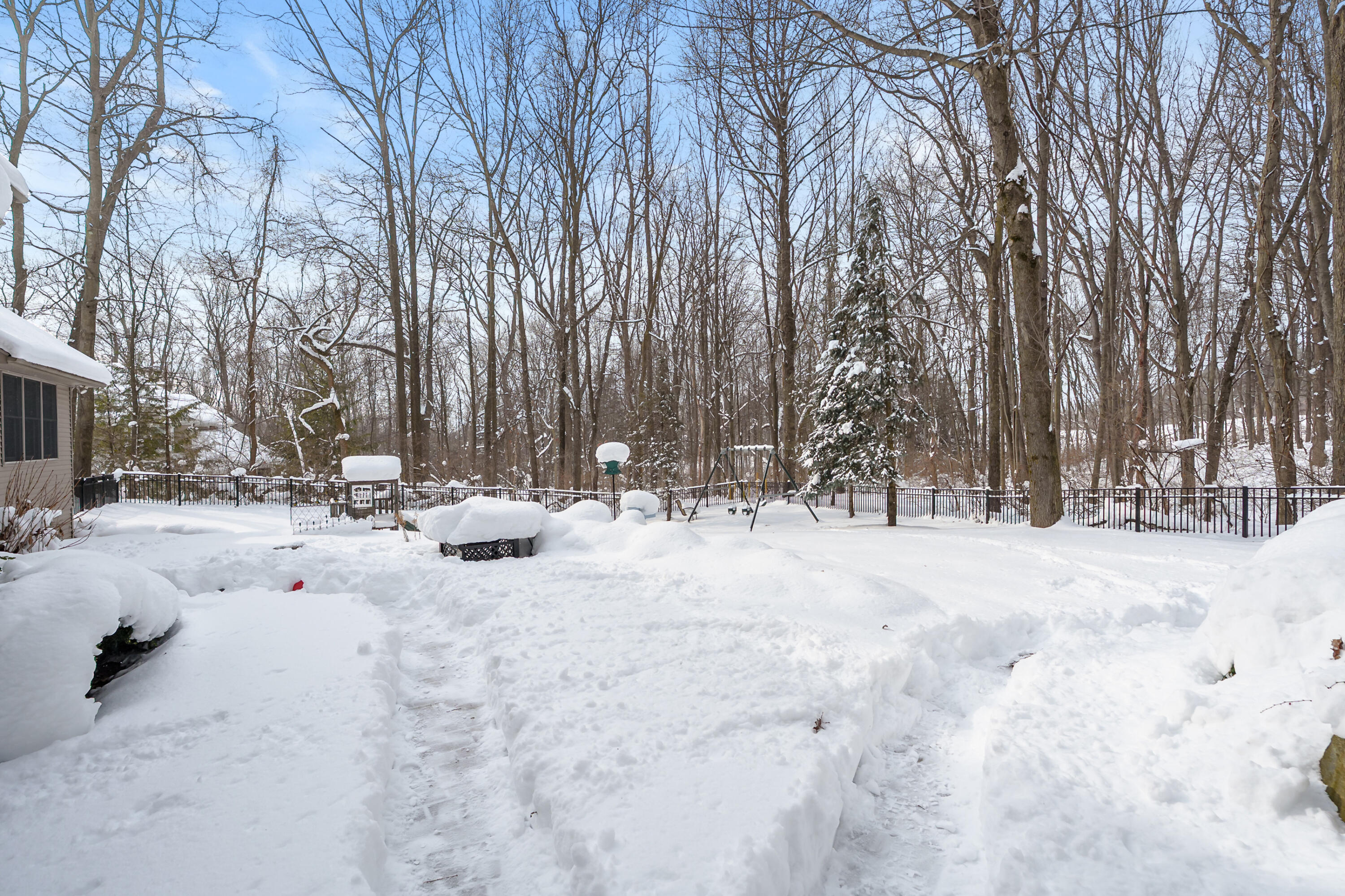 6480 Breezy Point Lane Kalamazoo, MI 49009 - Photo 44 of 54 Breezy Point Ln 6480 Kalamazoo 49009-38